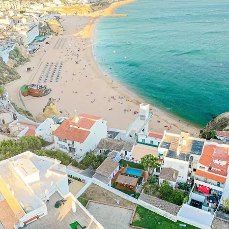 فيلة Elevator's House By Atlantic Places البوفيرا